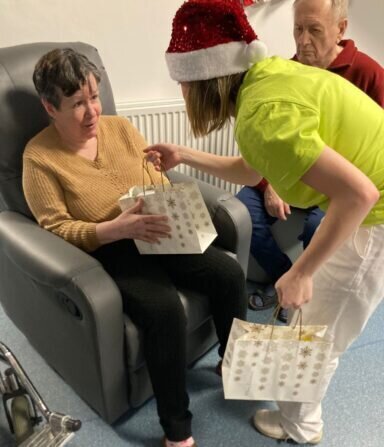 162bc081-bba9-42a8-ab4a-43839551382d