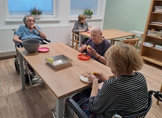 32795376-372a-4f9c-8474-a8f6d3e0b240