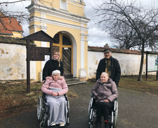 BFDE2310-3DDA-4F59-A0F4-91C2C91934C1