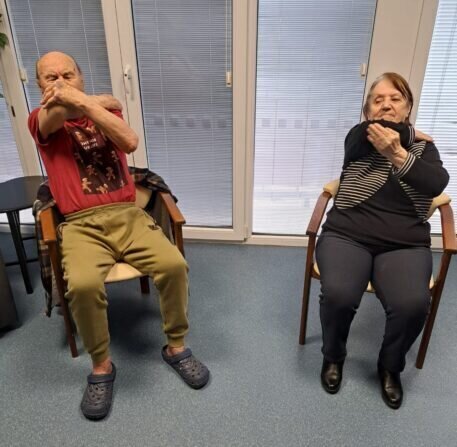 f6e8999e-6232-446c-8ad5-4c14efc0db18