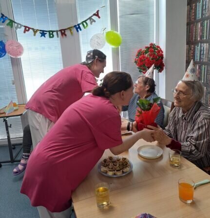 2c4c204b-12c9-4f5b-9621-99e70f54ac87