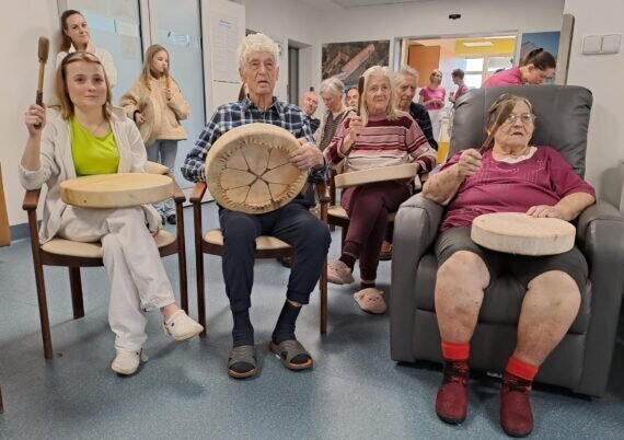 8e3fcbb8-26e4-403b-ab81-b5afdd9c3e1f