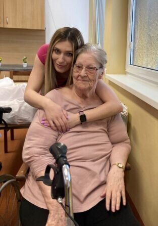 0fc9634d-5f34-489e-a4ad-fa2d97ff84b2