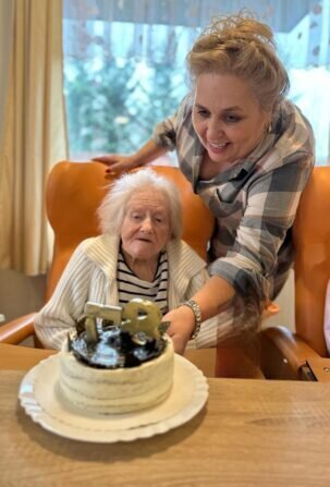 419329375_385655890844072_8617769737655575957_n