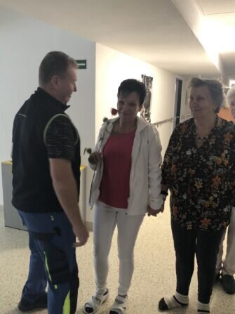 431754995_1305793750116772_2216196598707292533_n