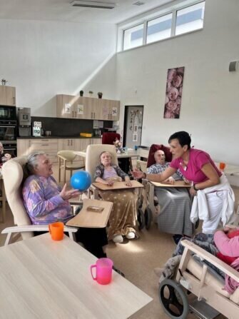 434198798_1169470734215036_2396924170231058053_n