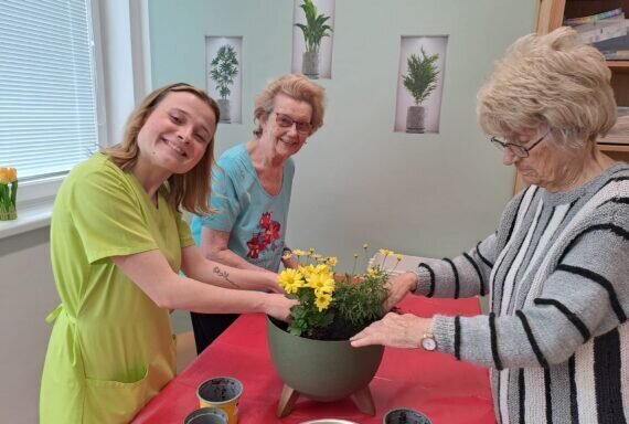 767d2c0d-993e-458e-a5d0-ef9285392e0a