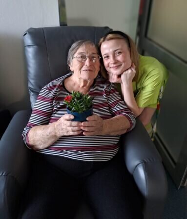 7f774895-5892-4e70-a725-d0310a690627