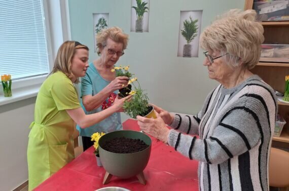 ca3f1285-e2e6-4071-acd7-7002143fa2f2