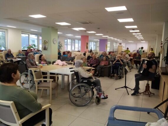 419546094_823704256463277_2883216678886270543_n