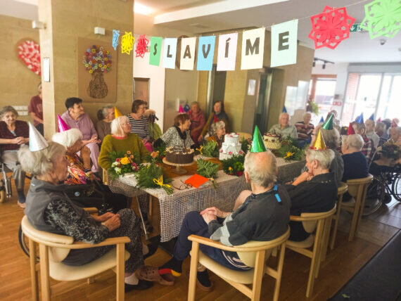 41fef1d6-24d9-485d-b30a-15f594b2a14d