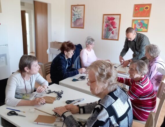 Vyrábějí čarodějnic (3)