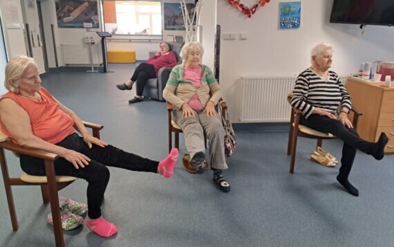 dee261d0-8df9-4642-bc80-0bd24ba8a211