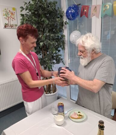 b56771ae-ffdf-4180-b935-3230e41377d3