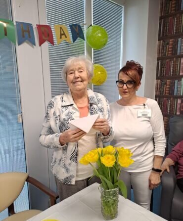 e094185c-570c-4f8d-886c-8224a28eaa8e