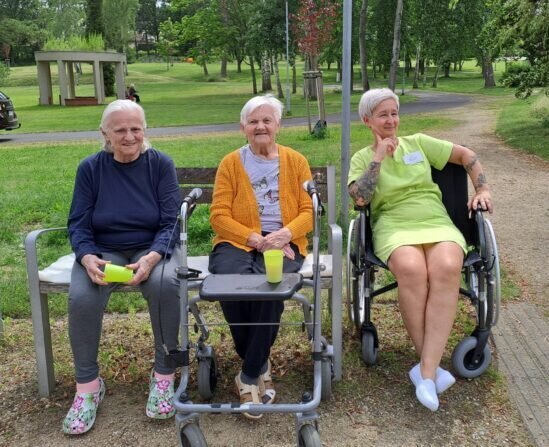 1a5bb3f0-27c1-409e-9958-ba2d7fb0a647