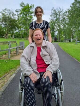 8b419b9e-3073-4e5e-b92b-bacf3ad1bd61