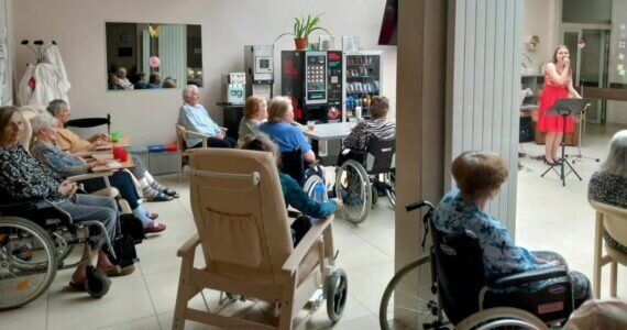 9DD1F7FE-5C57-4D4B-9020-9BF70A3A64E3