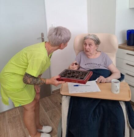 b0954865-9cc8-4149-b66a-814fb4bbf26c