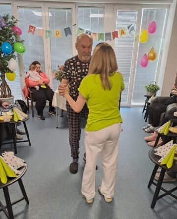 d8ef3c79-b611-4627-8b2c-ecc01026f5b8