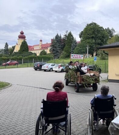 Messenger_creation_d595059b-9ad1-4988-9733-20f07b6cc6ed