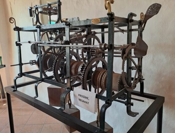 b8d2daf9-ea5d-4ba3-b324-f3320f6742f3