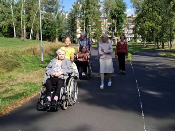 128f5574-e5a0-4114-b026-6af46a5b1101