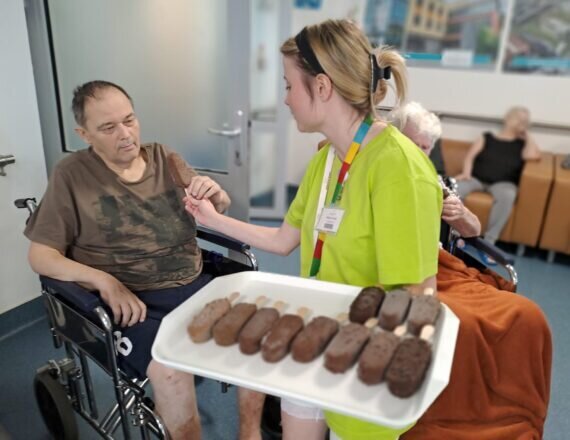 a41ec101-0aa6-4de2-9c49-bc07963a409b