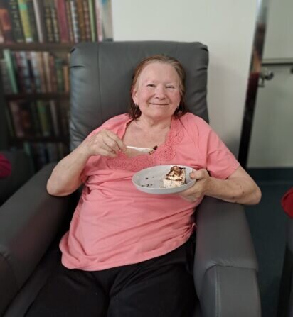 dde574be-87b8-42a9-8dc4-5c226cc4828a