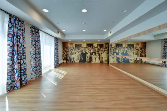 14_Tanecni-sal-1536x1024