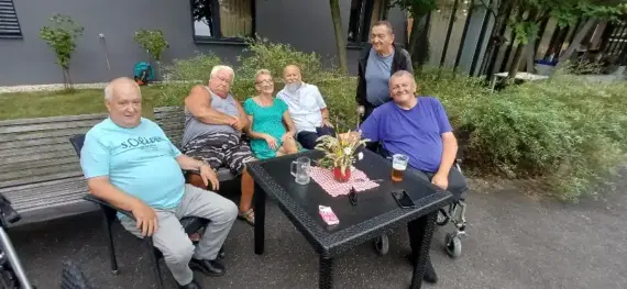 20250830_184246_resized