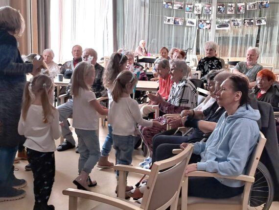 55fd1cf1-bbae-41c4-b58a-cb1919736694