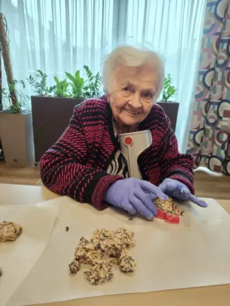 Vyráběli jsme ptačí budky a lojové koule