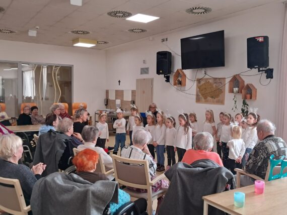 cb49a208-25f7-4fea-8425-6e55414212d4