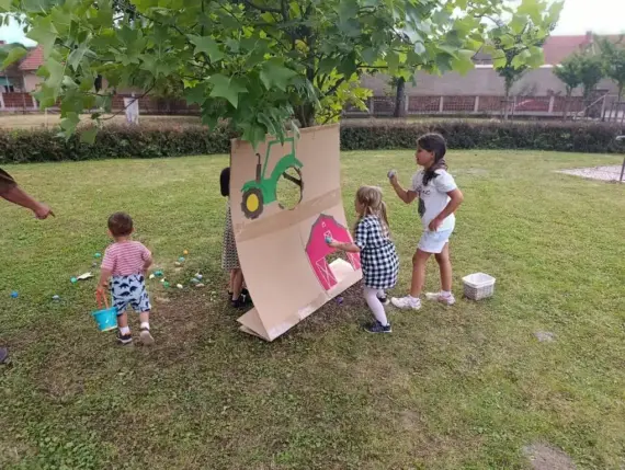 ba9ebeab-261f-43ea-801b-dc8cd7d5de9e