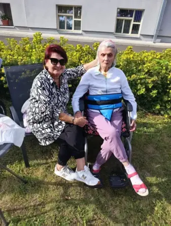 d637de4e-951c-4263-b1ce-847a0ab47645