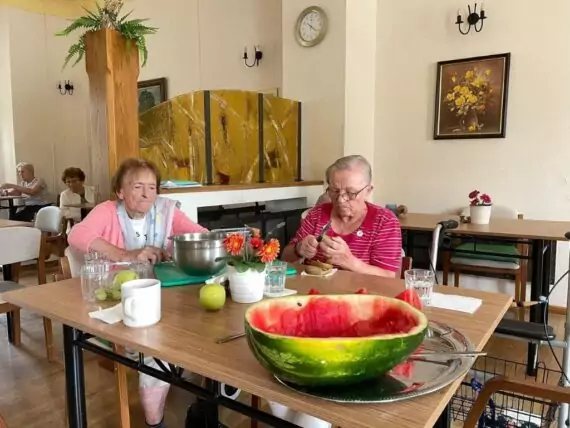 2022 08 01 ovocný salát (4)