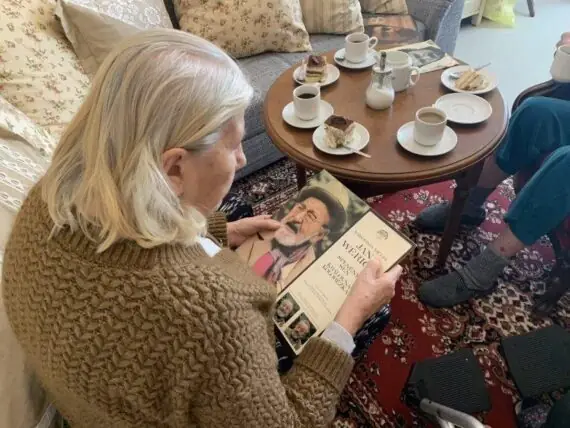 434565149_1370196580355978_4860092952733006181_n