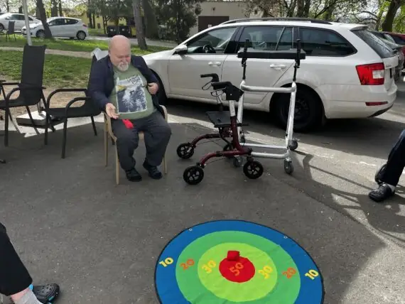 9049A451-71D1-4DEF-97ED-006BE2833BB0