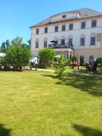 20240608_104408-335x447