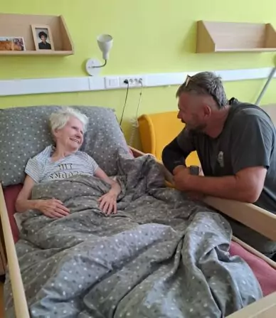 20c0e336-4bfc-4ef3-b541-eda3e31a7e9e