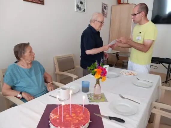 červencové narozeniny (1)