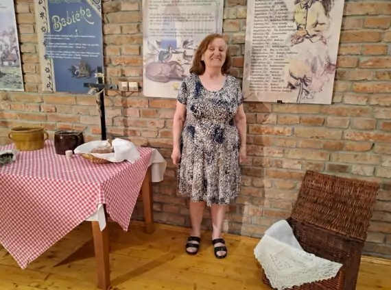 1e4ab752-182b-41ec-b719-b831e7d2043a