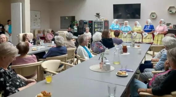 349E79A8-21EA-42B1-81D6-81205B4AFF9C