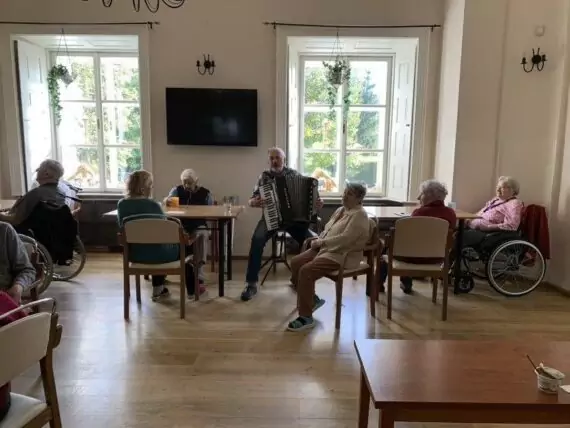 460441255_385183538003207_1704596642152463551_n