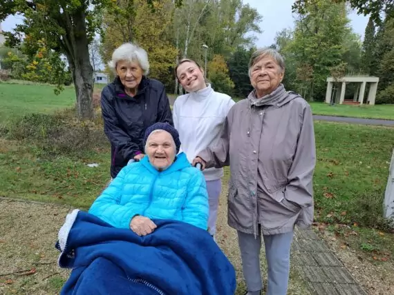 7cad4db2-64ca-4305-92c8-b68051f13133