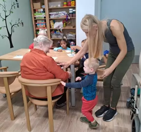 99e4cdc3-df55-4108-819e-14f4594422a8