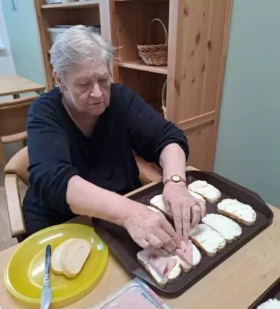 f5ce8a0c-9bf8-4eb5-8e74-993017d0841f