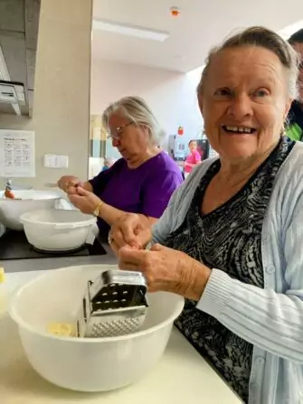 664802A8-FC1C-4ACA-BD77-F5CC05CFB3CD