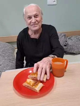 987b6387-f39a-4ac0-93a5-7a2acf6a2781